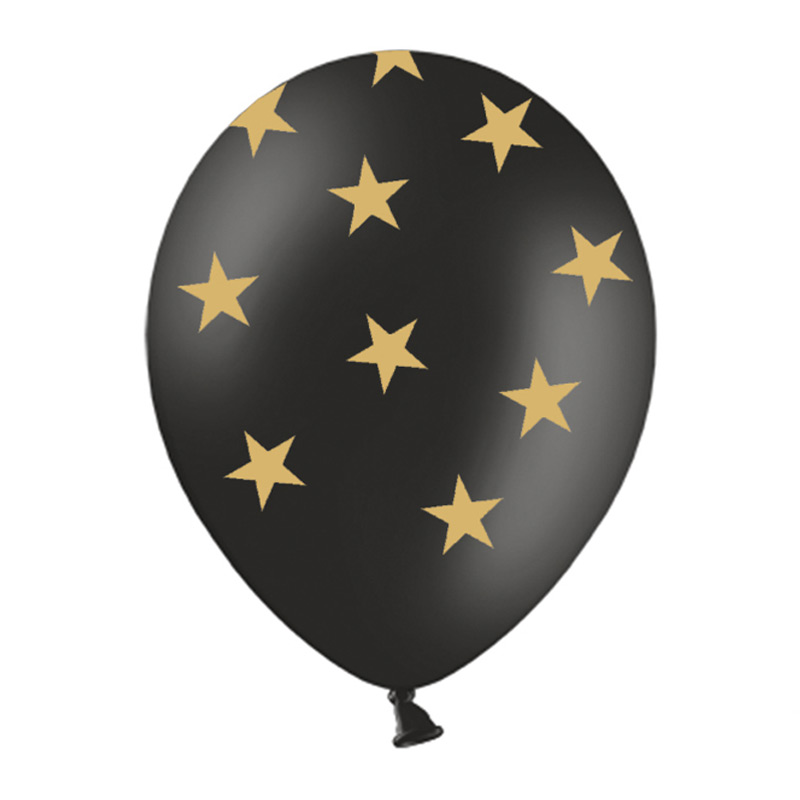 Crni latex balon sa printom zlatnih zvezda napunjen helijumom sa tegom