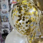 Balon sa zlatnim konfetama