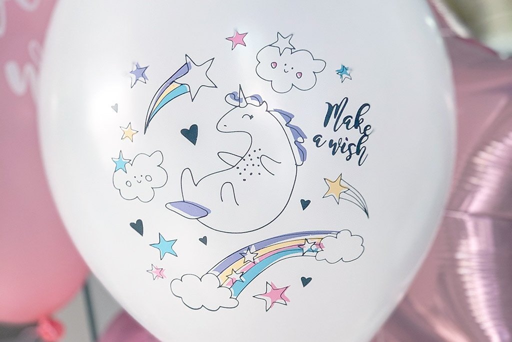 Beli jednorog latex balon 28cm sa natpisom Make a wish i printom jednoroga