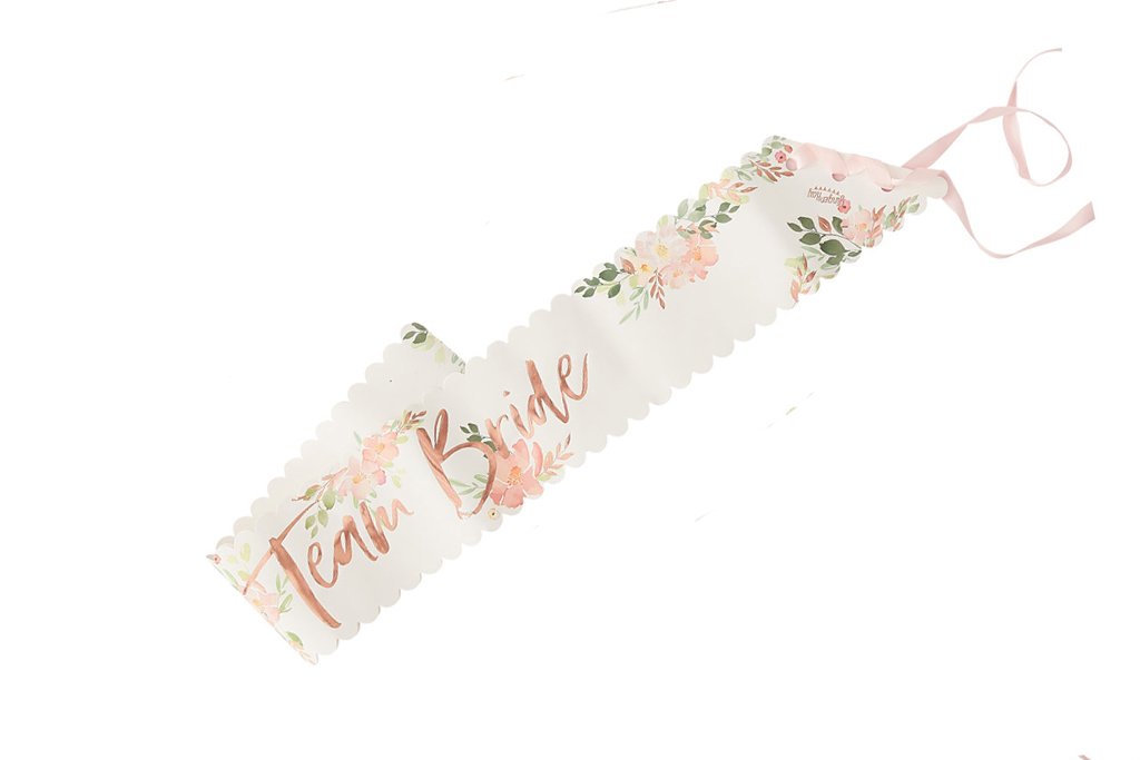 Lente Team Bride cvetne set – 6 kom Lente Team Bride cvetne set 6 kom – šest cvetnih papirnih Team Bride lenti sa rose gold cursive slovima i cvetnim dezenom