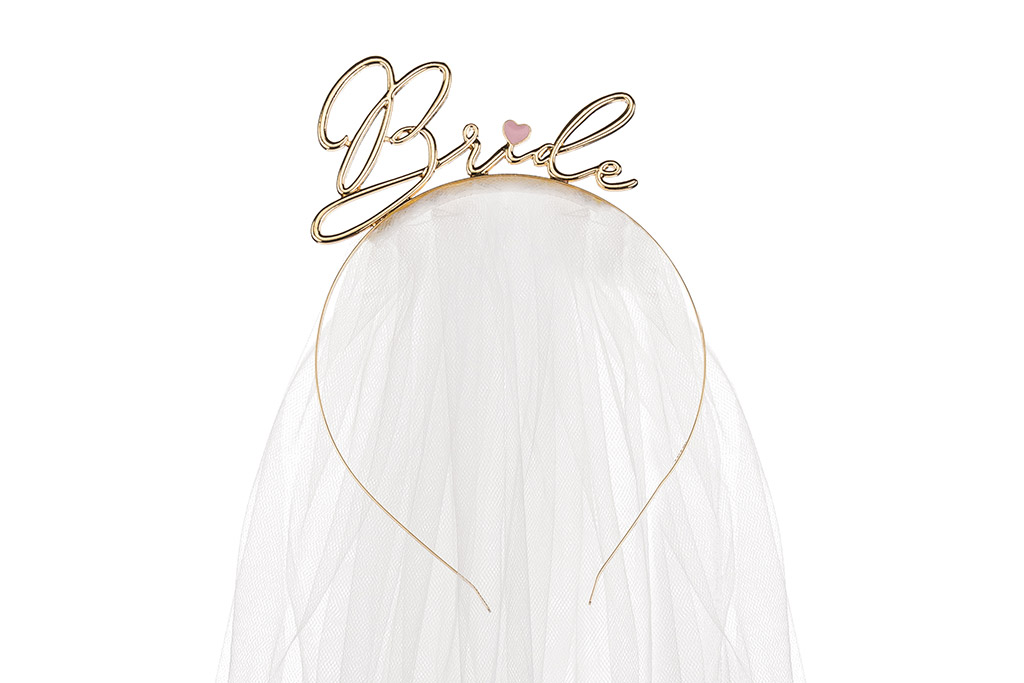 Rajf Bride zlatni sa velom – zlatni metalni rajf sa cursive Bride natpisom i malim roze srcem i dugim belim til velom