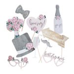 Set za fotografisanje Rustic Wedding 10 kom – 10 rustic props: buket, leptir mašna, hooray srce, šampanjac sa peoniom, Pop boca, Just married znak, brkovi, best day ever naočare, srce naočare, cilinder sa peoniom